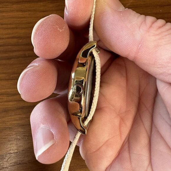 Women Timex Watch Weekender Tw2p65400 Cream Black Zulu Band Gold Case Easy Read - Picture 3 of 5